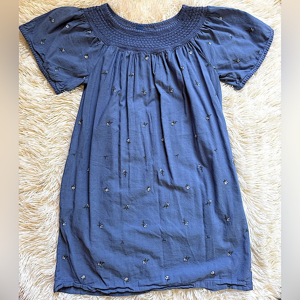 Old Navy Smocked Embroidered Dress Size Small